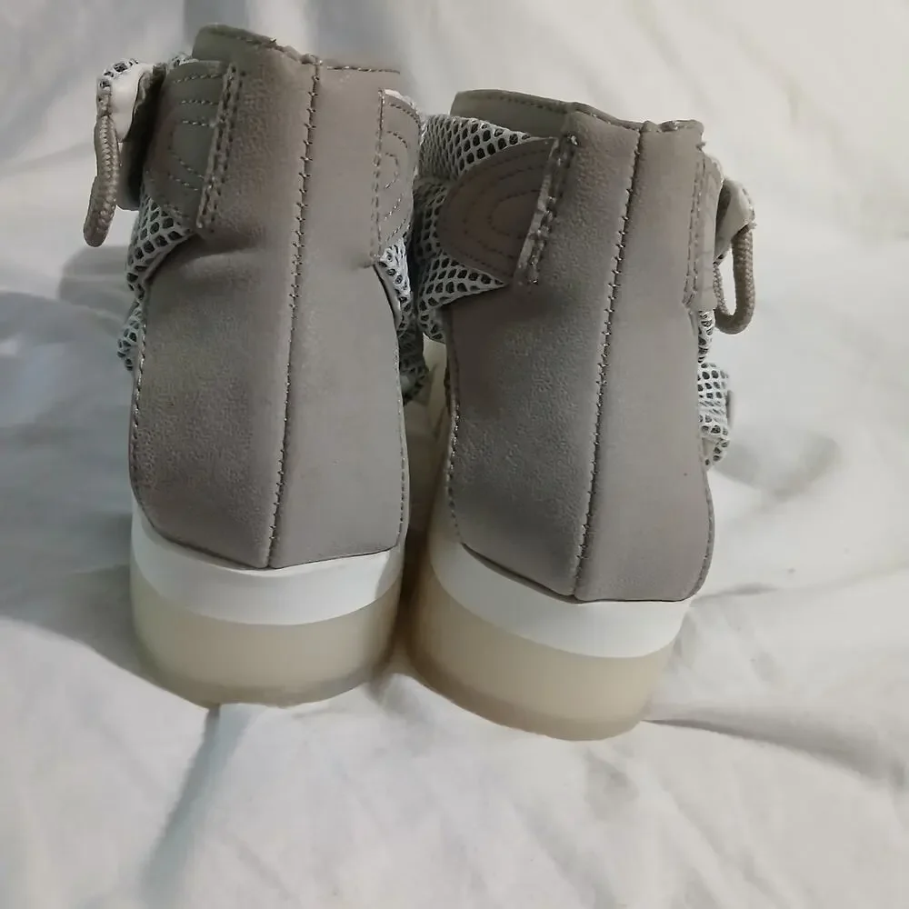 MIA w7.5 Grey Wedge adjustable ankle strap White tread nearly unworn